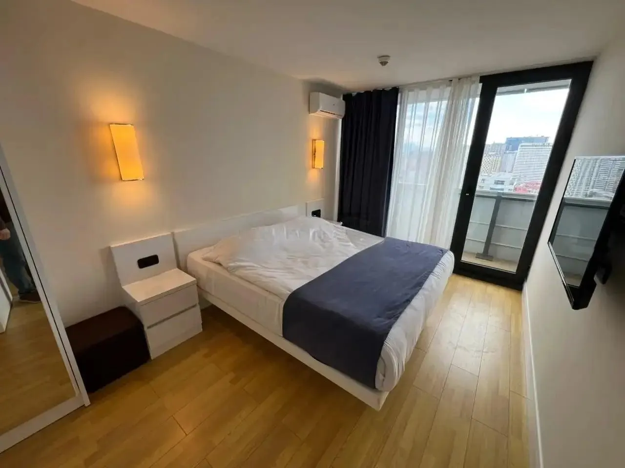 Apartment, 2-room, 45 m², Orbi Plaza