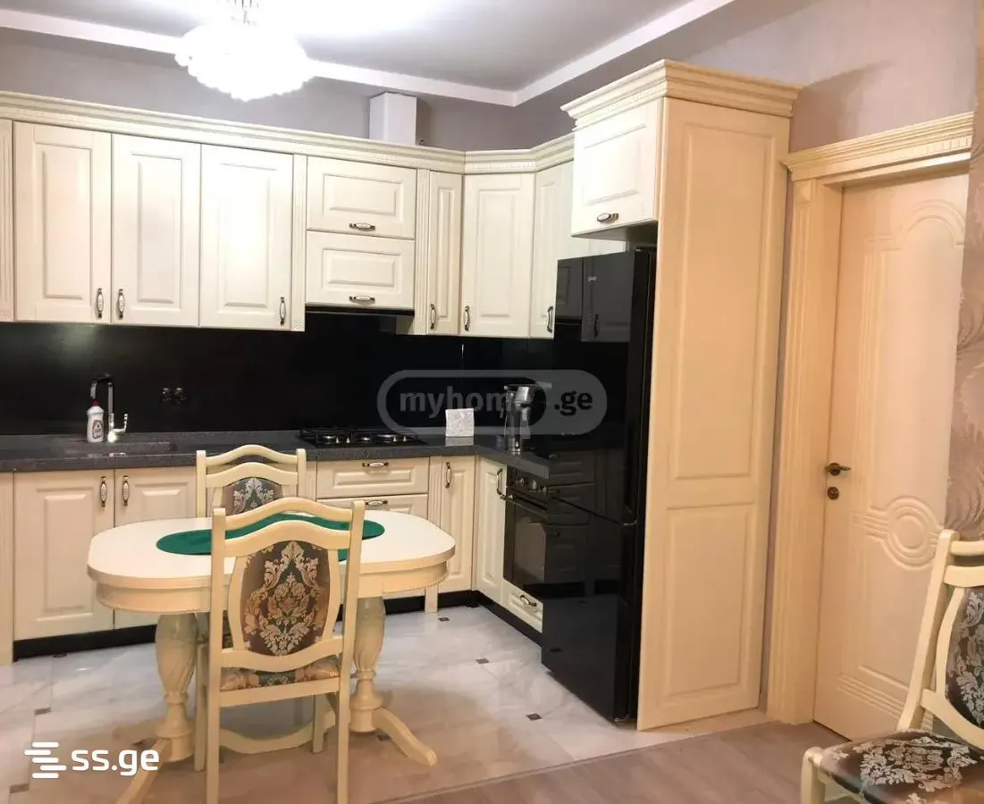 Квартира, 3-комн., 75 м²