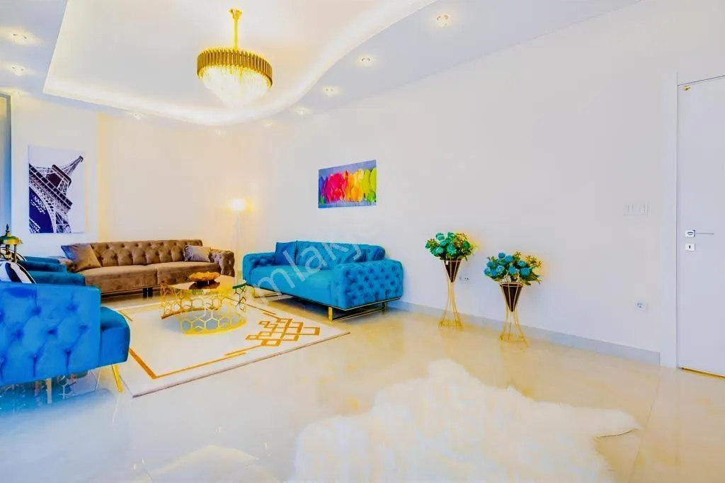 Apartment, 4-room, 200 m²
