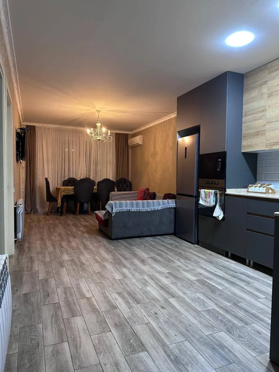 Квартира, 3-комн., 72 м²