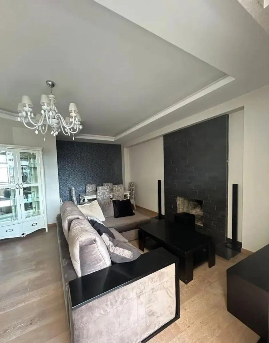 Квартира, 3-комн., 124 м²