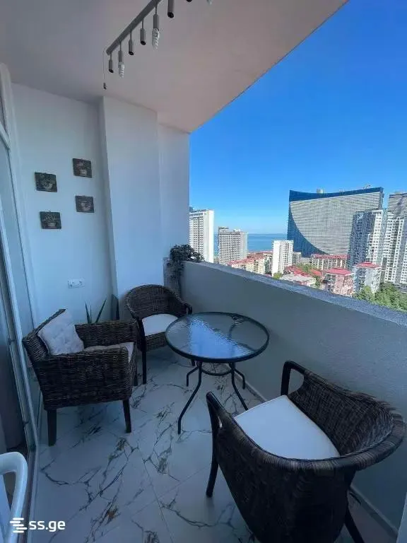 Квартира, 4-комн., 85 м²