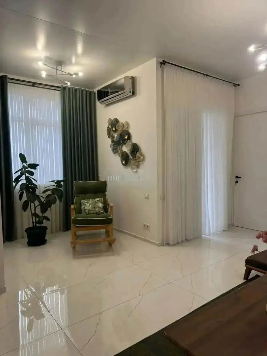 Квартира, 3-комн., 74 м²