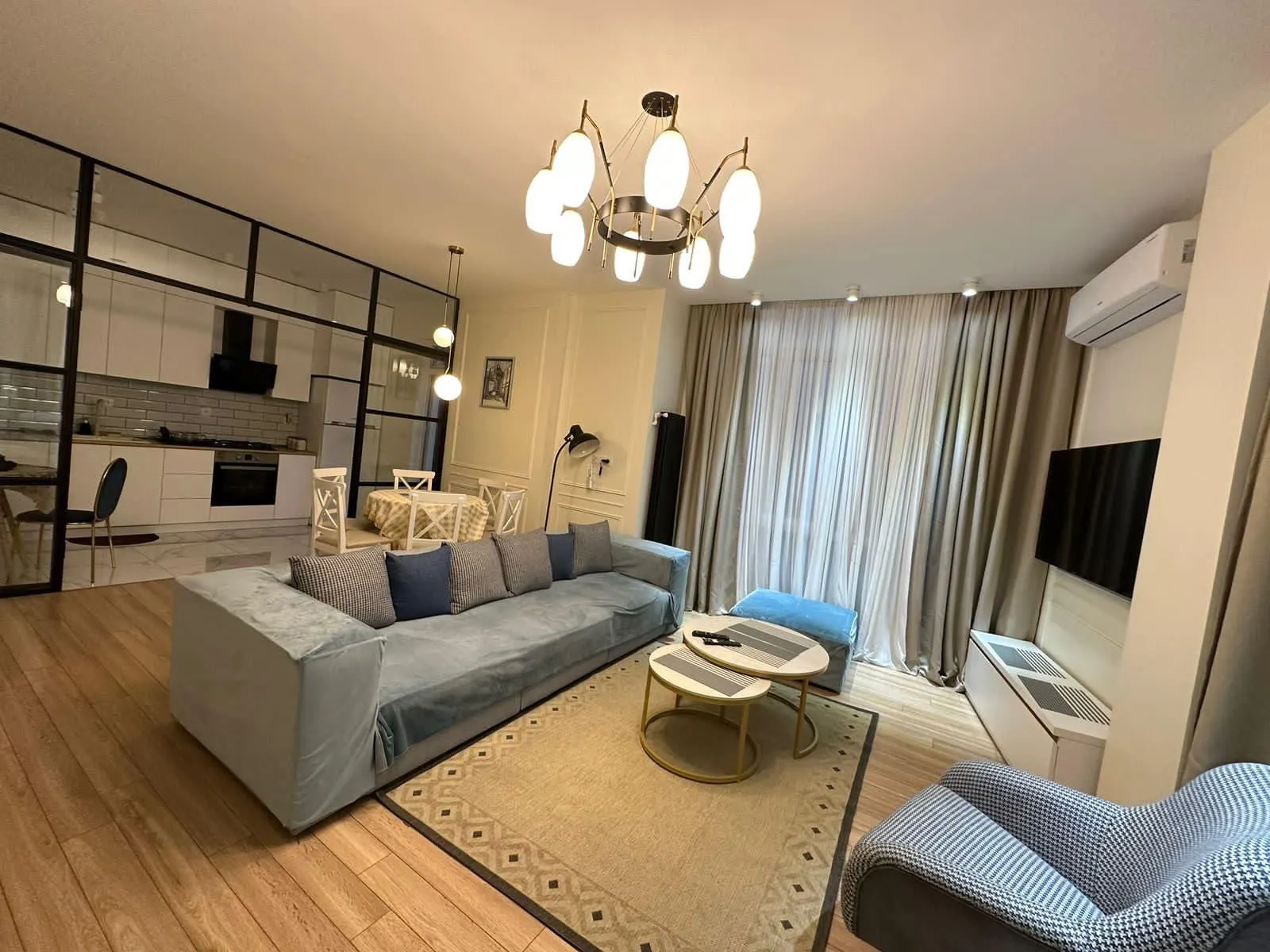 Квартира, 3-комн., 90 м²