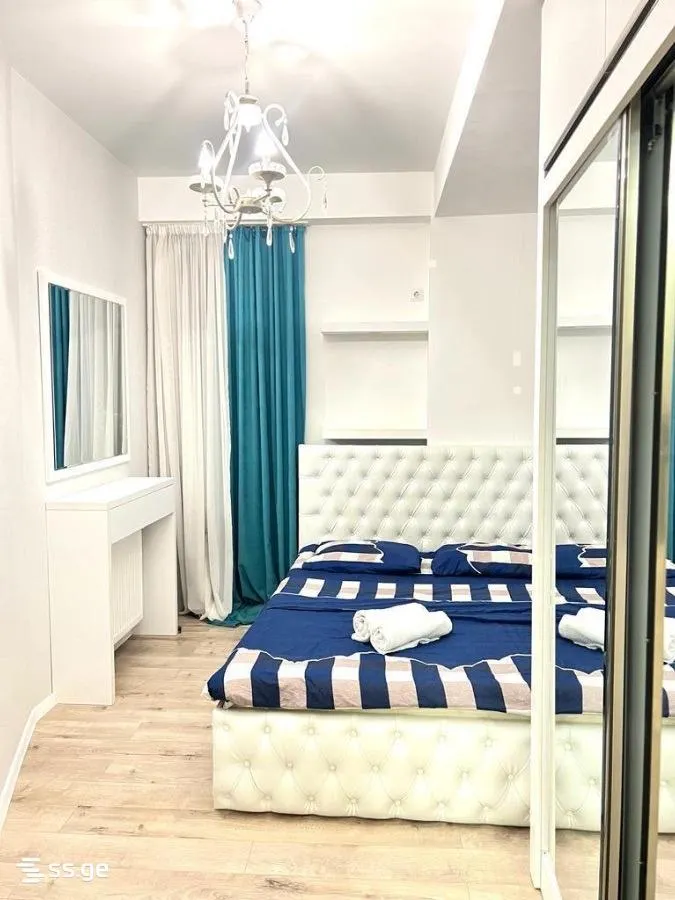 Квартира, 2-комн., 60 м²