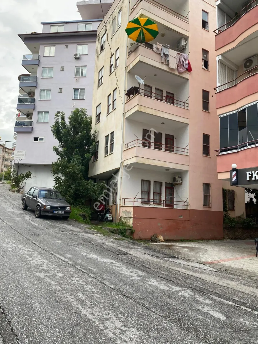 Квартира, 3-комн., 95 м²