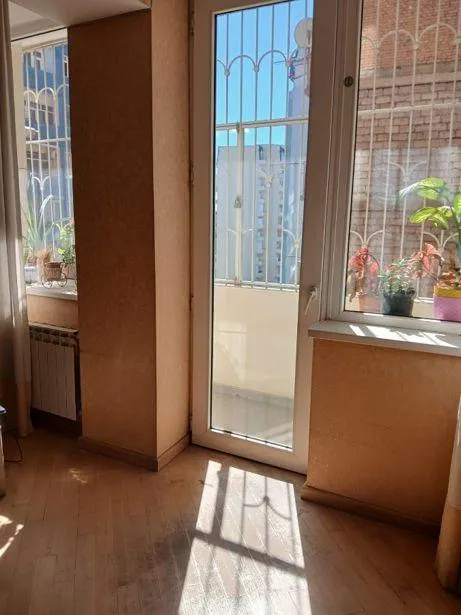 Квартира, 5-комн., 165 м²