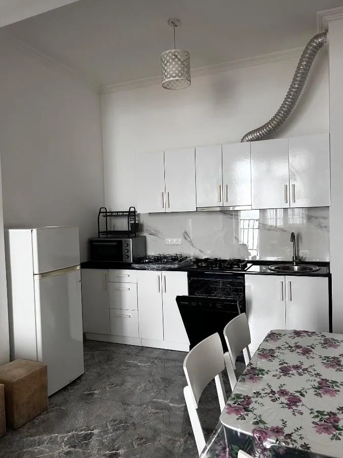 Квартира, 3-комн., 57 м²