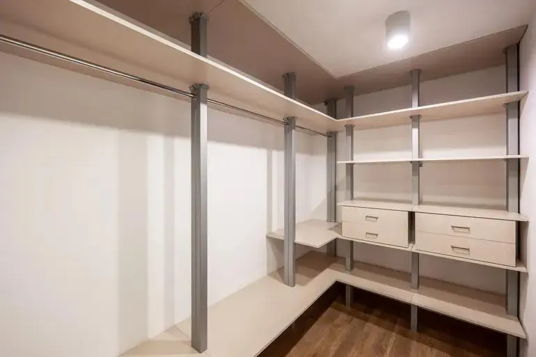 Квартира, 4-комн., 170 м²
