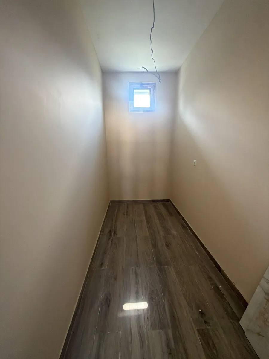 House, 5-room, 194.8 m²