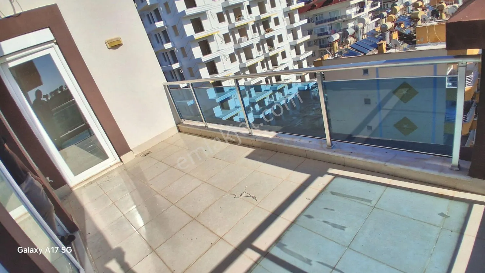 Apartment, 7-room, 300 m²