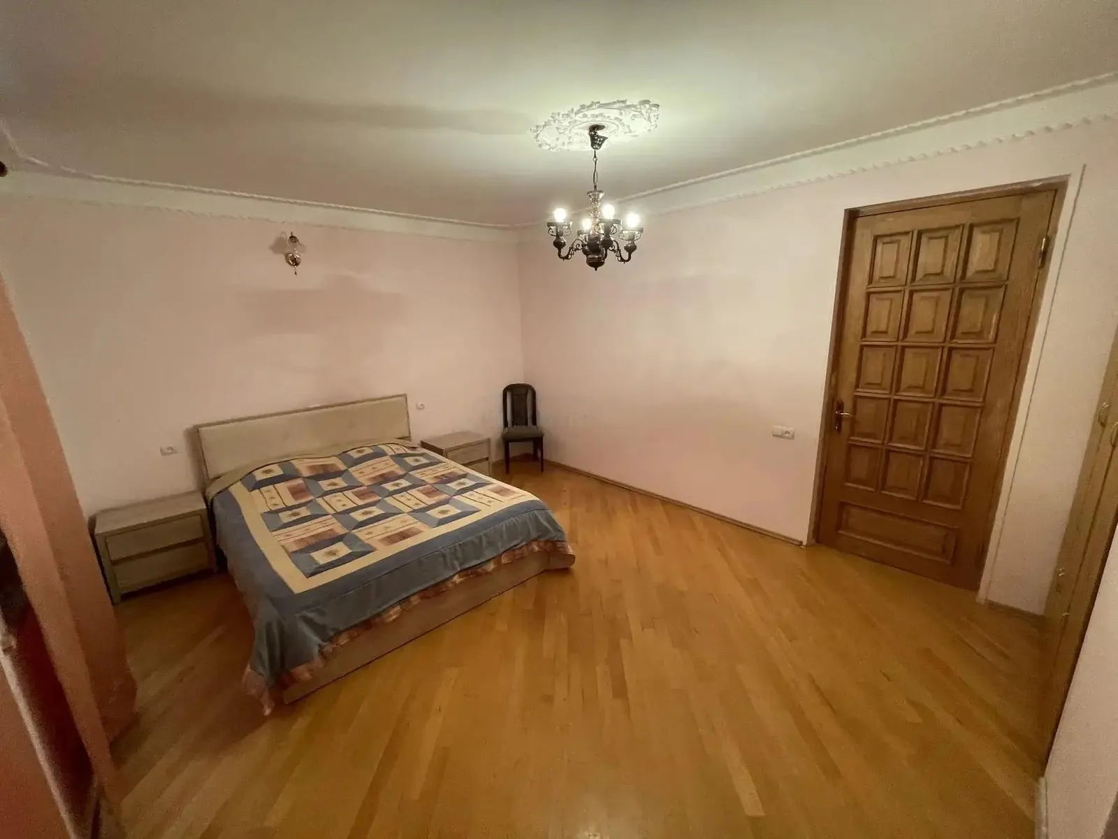 Дом, 8-комн., 350 м²