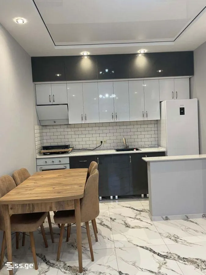 Apartment, 3-room, 60 m²