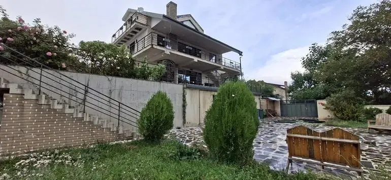 Дом, 10-комн., 467.5 м²