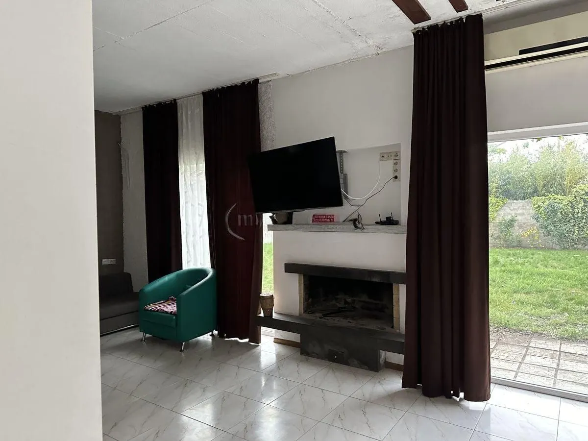 House, 7-room, 355 m²