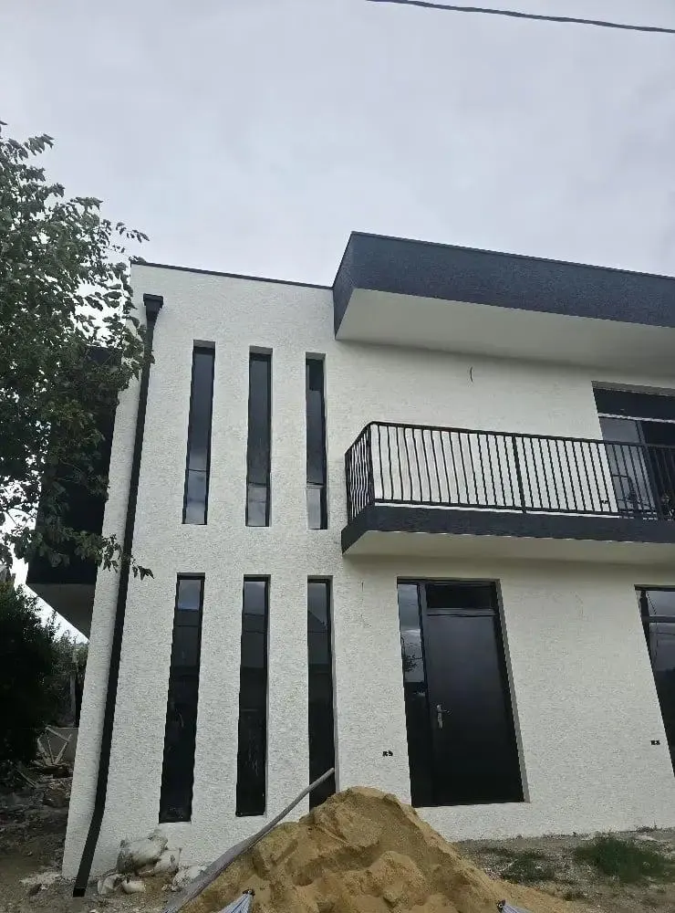 Дом, 8-комн., 250 м²