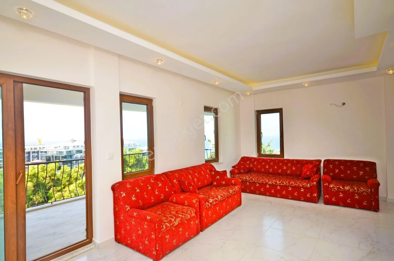 Apartment, 3-room, 105 m²