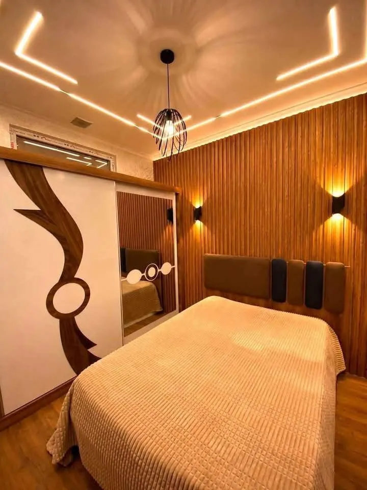 Apartment, 3-room, 70 m², Selim Khimshiashvili St, 20