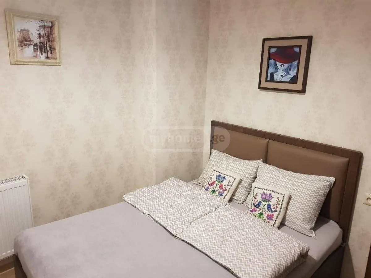 Квартира, 3-комн., 70 м²