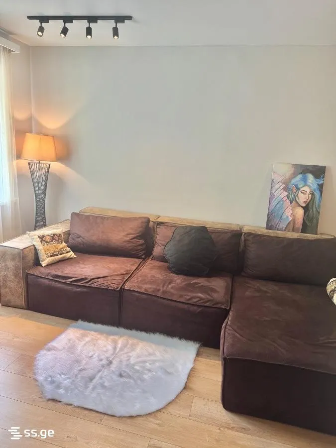 Квартира, 3-комн., 70 м²