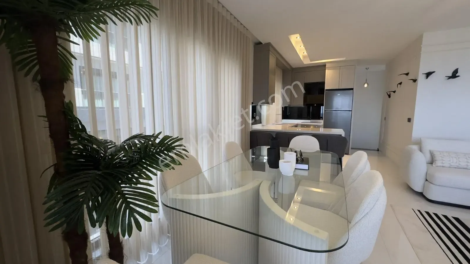 Apartment, 3-room, 125 m²