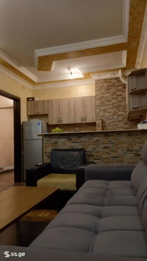 Квартира, 2-комн., 65 м²