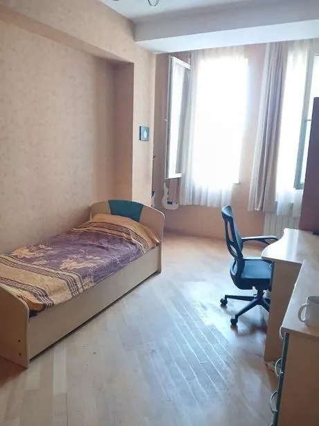 Квартира, 5-комн., 165 м²