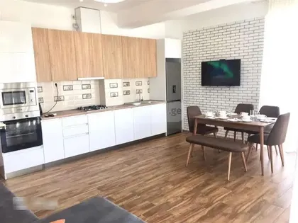 Квартира, 3-комн., 79 м²