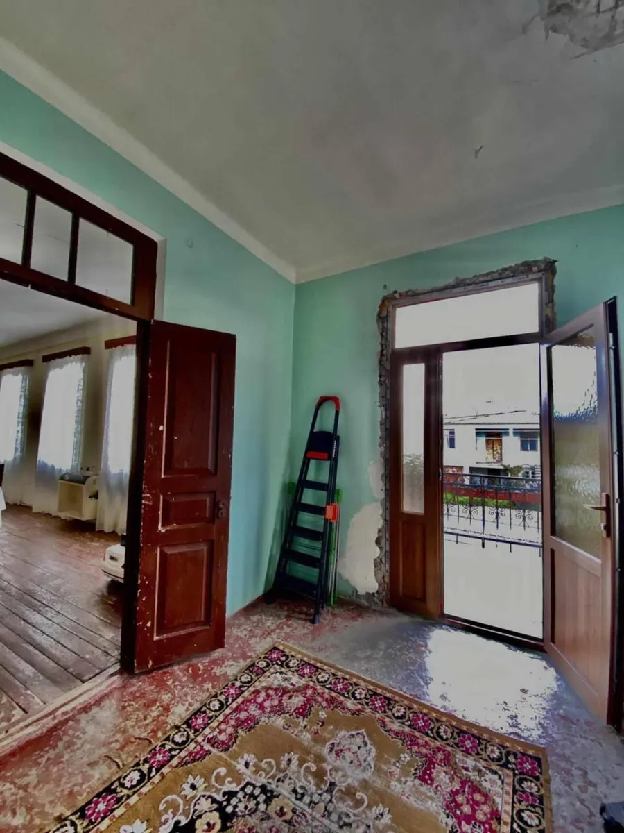 House, 5-room, 150 m²