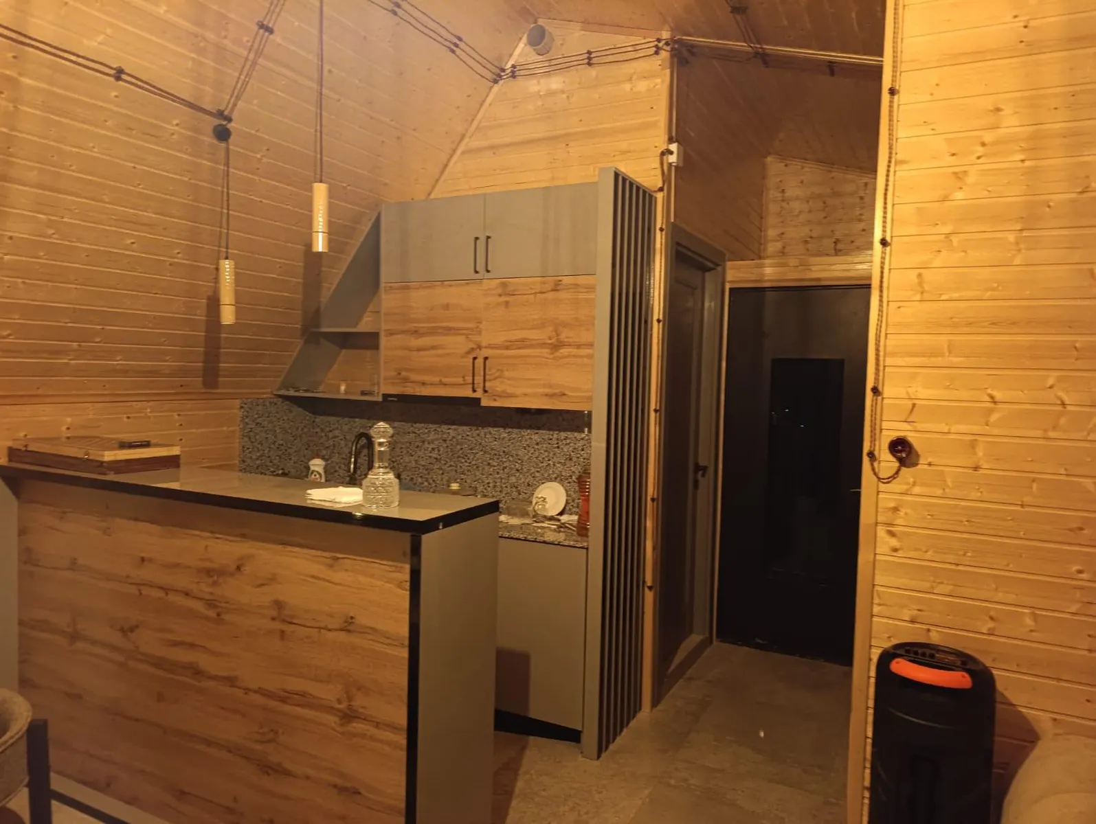 Дом, 20-комн., 300 м²