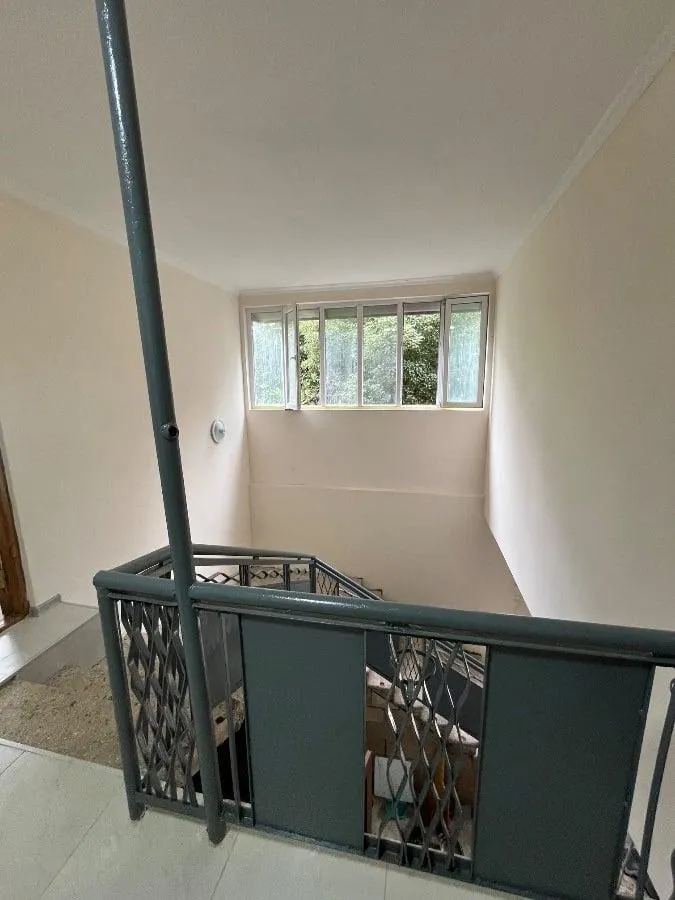 House, 5-room, 300 m²