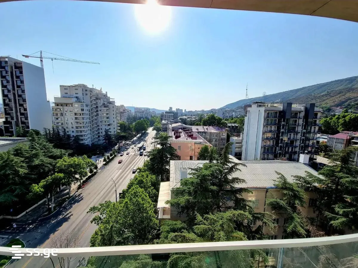 Квартира, 4-комн., 200 м²