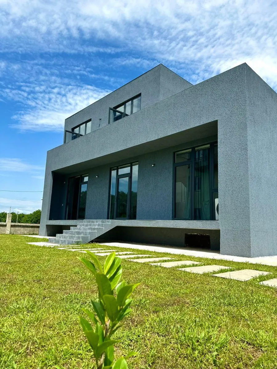 Дом, 6-комн., 340 м²