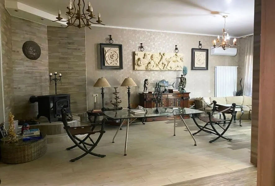 Дом, 4-комн., 190 м²