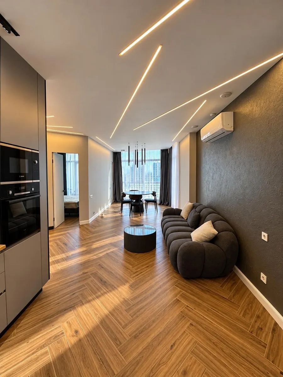 Квартира, 1-комн., 80 м², Mega City