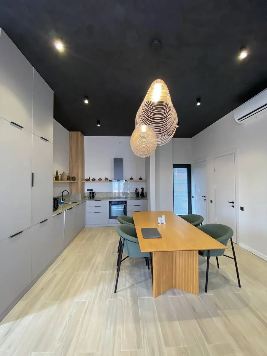 House, 4-room, 145 m²