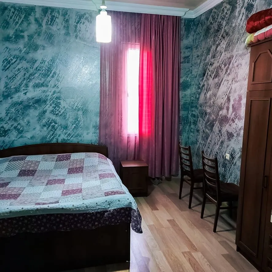 House, 4-room, 250 m²