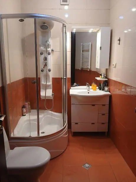 Квартира, 5-комн., 165 м²