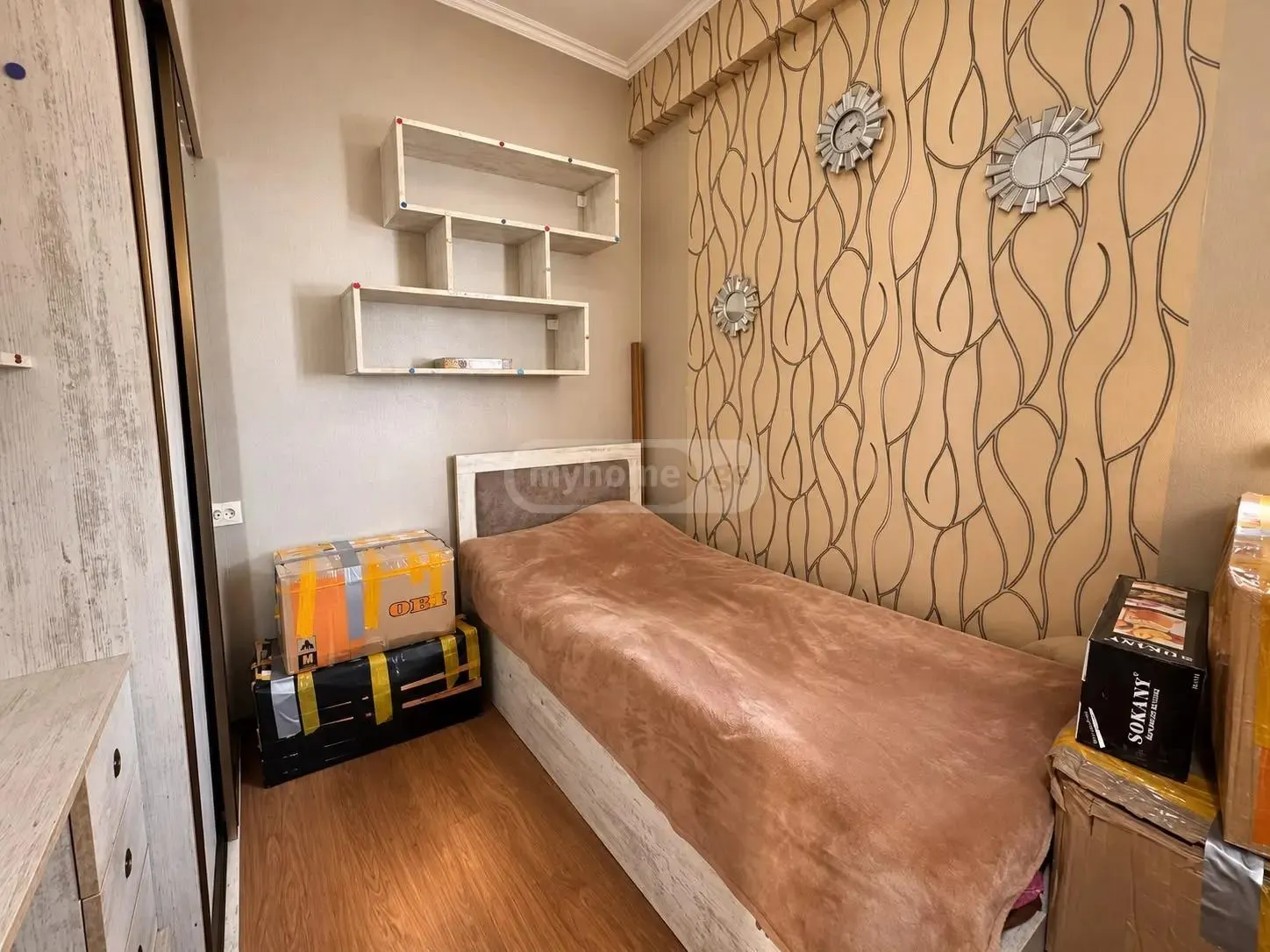 Квартира, 4-комн., 76 м²