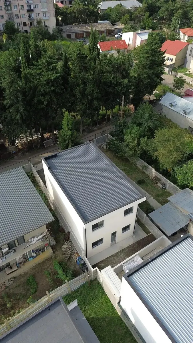 Дом, 6-комн., 200 м²