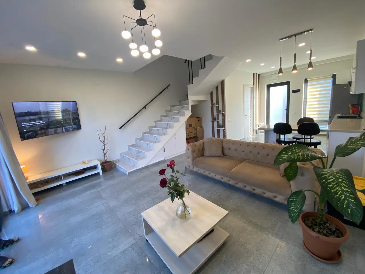 House, 3-room, 156 m²