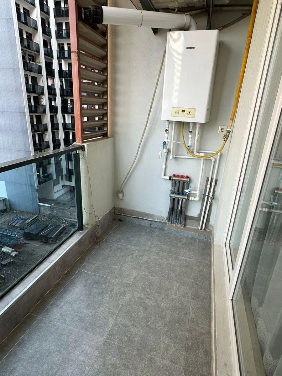 Квартира, 3-комн., 60 м², Bat Towers