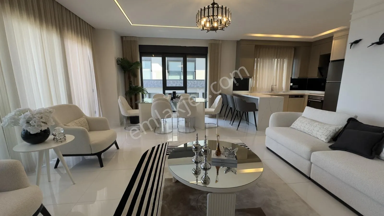 Apartment, 3-room, 125 m²