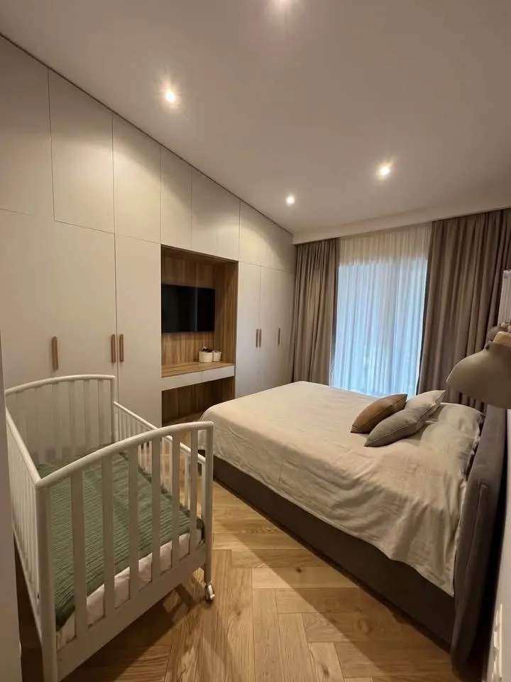 Apartment, 3-room, 113.5 m², House Uni