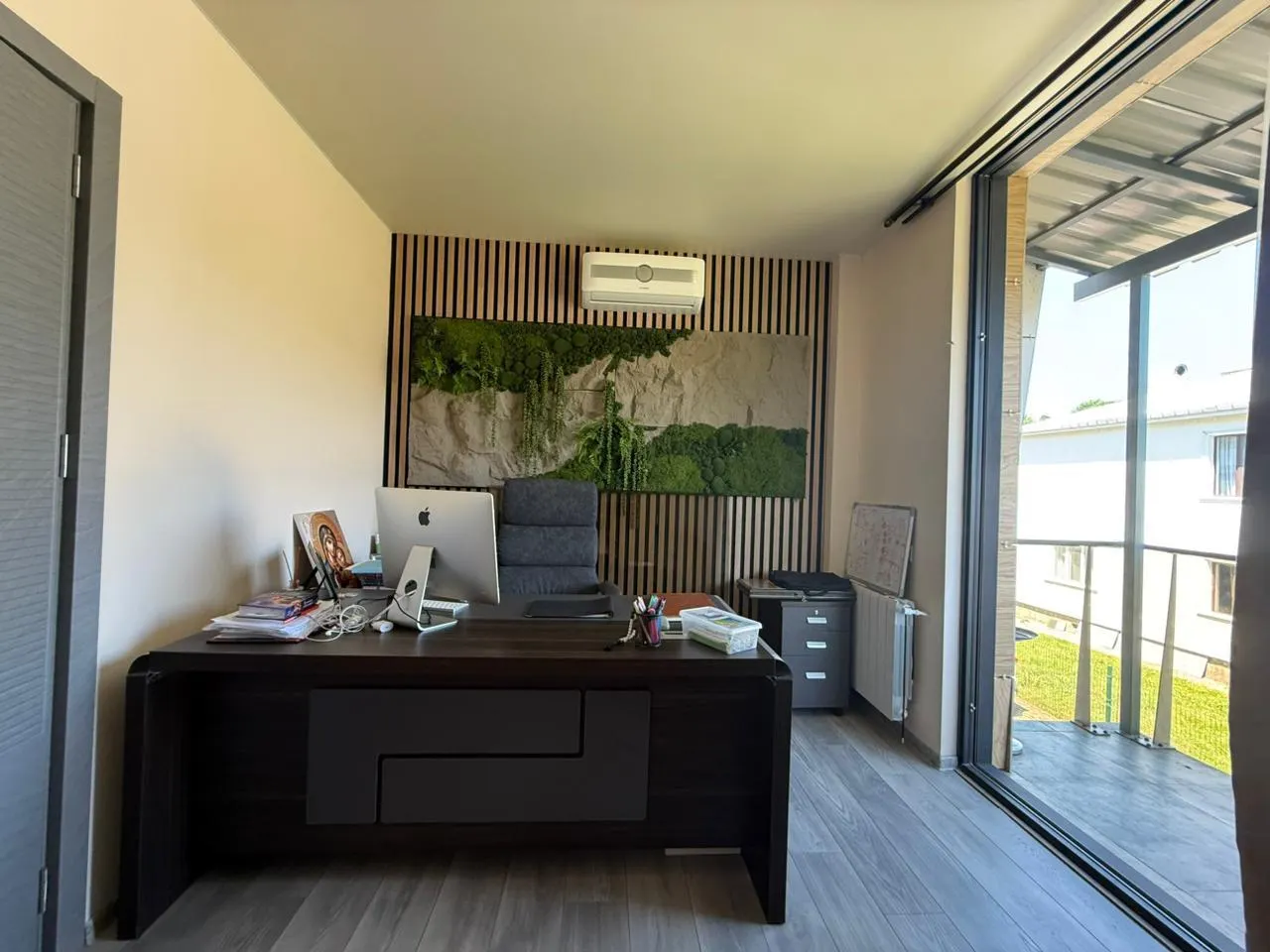 House, 4-room, 140 m²