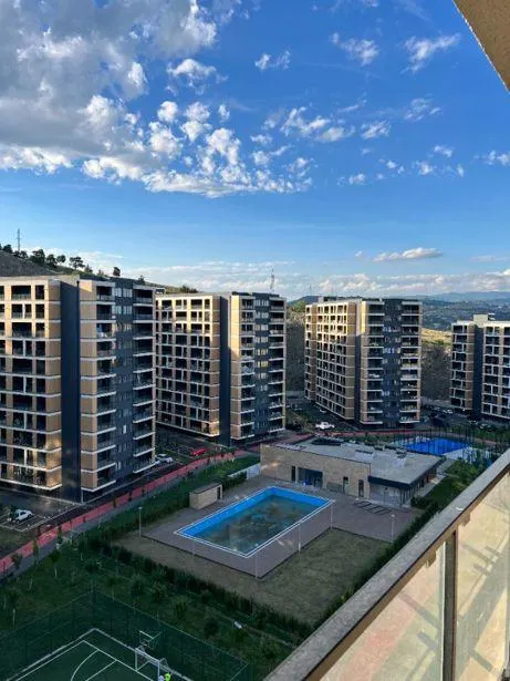 Квартира, 3-комн., 83 м²
