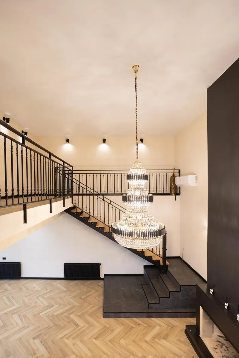 House, 5-room, 300 m², Lisi Green Town