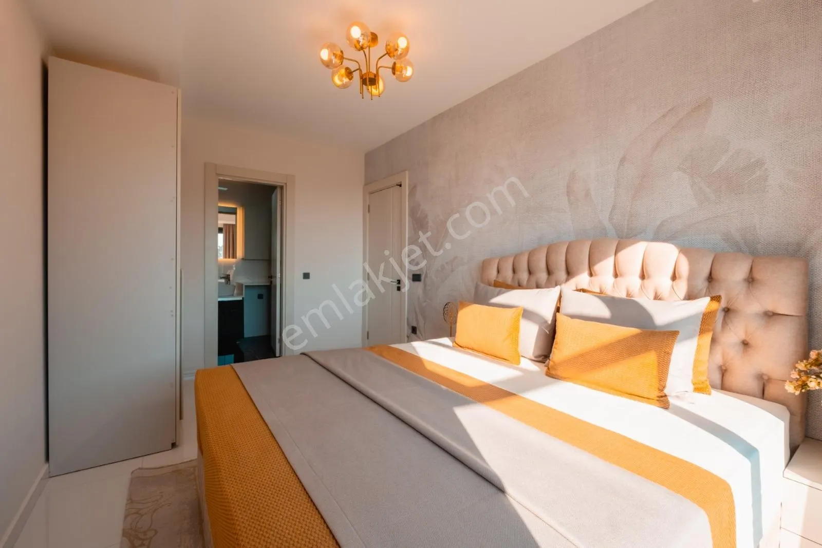 Apartment, 3-room, 110 m²