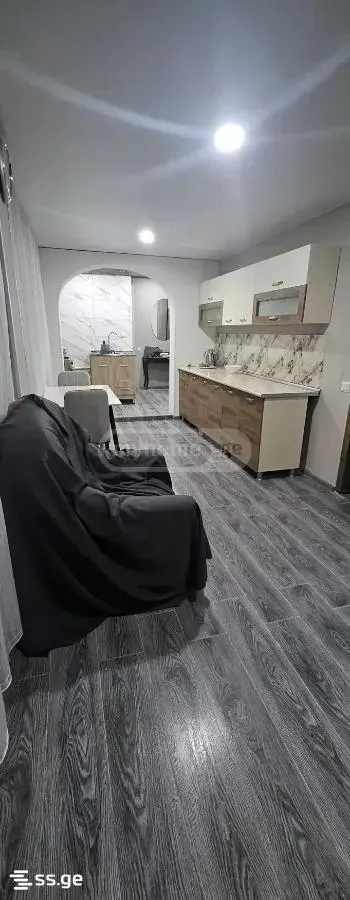 Apartment, 4-room, 85 m²