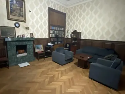 Квартира, 5-комн., 160 м²
